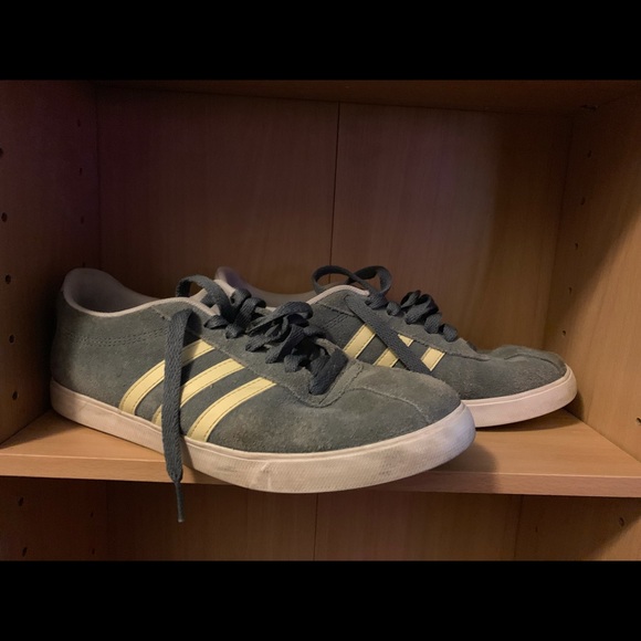 Adidas - Picture 4 of 4